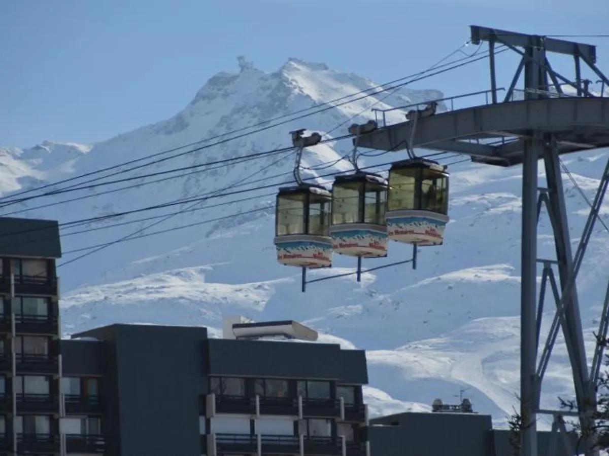 Апартаменты Charmant Studio Cabine Aux Menuires, Pied Des Pistes, Balcon, Animaux Permis, Acces Telebenne Gratuit - Fr-1-452-43 Сен-Мартен-де-Бельвиль